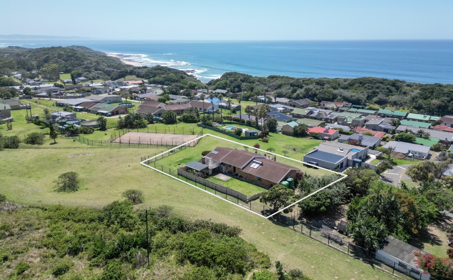 4 Bedroom Property for Sale in Queensberry Bay Eastern Cape